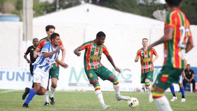 Sampaio Vence O Tuntum E Assume Lideran A Do Campeonato Maranhense