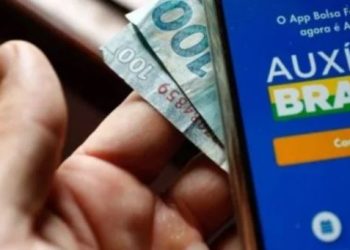 Pagamento do Auxílio Brasil que vai até dezembro começa no próximo mês