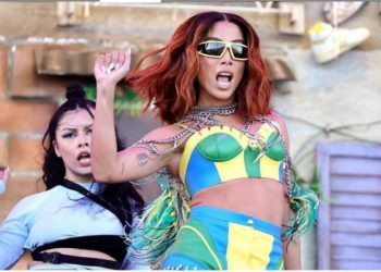 Anitta bloqueia Bolsonaro e manda ele catar o que fazer