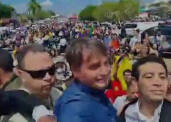 Bolsonaro faz discurso eleitoreiro para missionárias em Vitória do Mearim