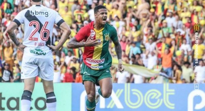 Sampaio vence o Vasco por 3 a 1 no estádio Castelão