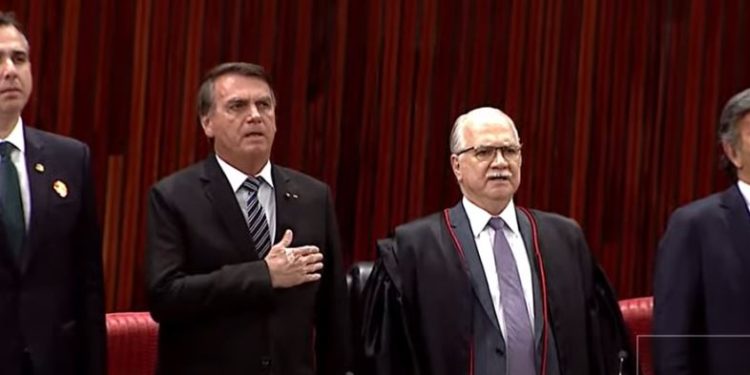 Sarney e Brandão participam da solenidade de posse de Alexandre de Moraes no TSE