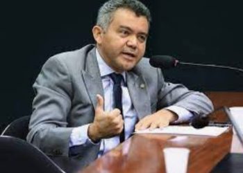 Cleber Verde divulga nota em que condena procurador geral de Justiça