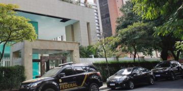 Dono do Coco Bambu é alvo de operação da Polícia Federal