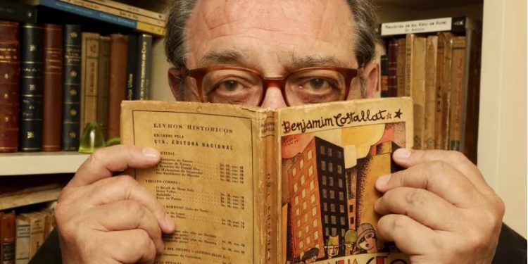 Ruy Castro lança romance com inspiração a partir de um diário de Sousândrade