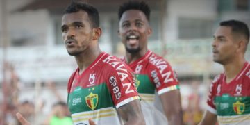 Sampaio Corrêa enfrenta o Brusque em Santa Catarina