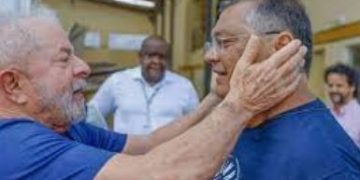 Flávio Dino é apontado entre os integrantes da futura equipe do presidente Lula