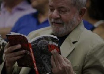 Laurentino Gomes, Fernando Morais e FHC estão na lista do Jabuti de 2022