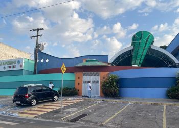 Urnas passam por teste de autenticidade antes do início da votação