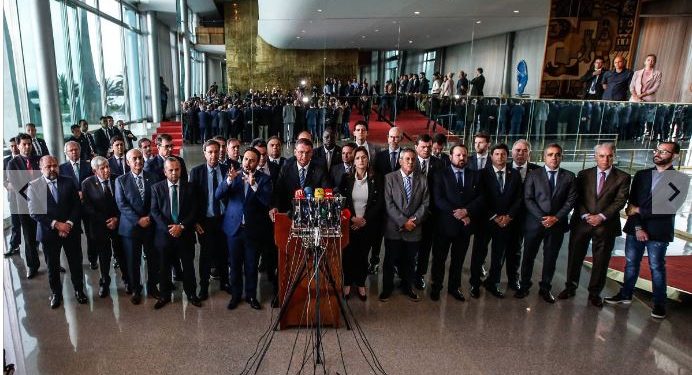 Bolsonaro quebra silêncio após ficar 45 horas calado depois da derrota para Lula