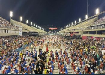 Rio 2023: Estácio de Sá encerra 1ª noite de ensaios gerais na Sapucaí