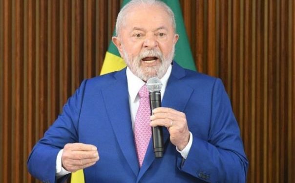 Lula condena ataques terroristas e decreta intervenção federal no DF