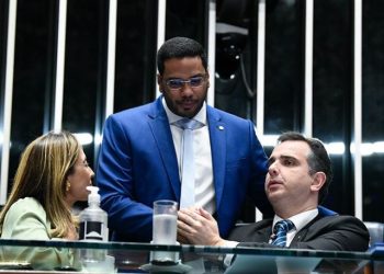 Senado aprova indicação do nome de deputado filho de senador para vaga no TCU