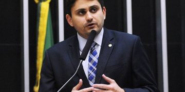 Folha – Ministro de Lula recebeu por dias sem agenda em viagens no Brasil e no exterior