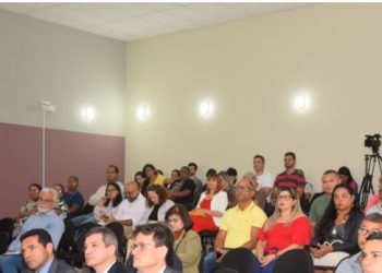 Ministério Público realiza audiência com moradores da região do Cohatrac