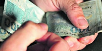Caixa paga amanhã (15) R$ 3,4 bilhões de abono salarial