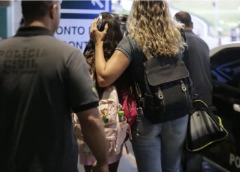 ‘Eu só quero voltar’, disse menina de 12 anos levada do Rio para o Maranhão em conversa com a irmã