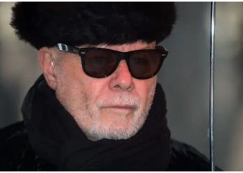 Gary Glitter é chamado de volta à prisão após violar as condições da licença