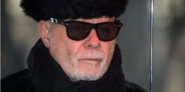 Gary Glitter é chamado de volta à prisão após violar as condições da licença