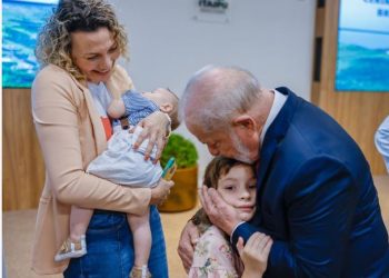 Lula se encontra com família de Marcelo Arruda, assassinado por bolsonarista