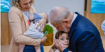 Lula se encontra com família de Marcelo Arruda, assassinado por bolsonarista