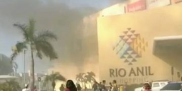 Rio Anil Shoppping cobrou estacionamento no momento do incêndio que matou duas pessoas