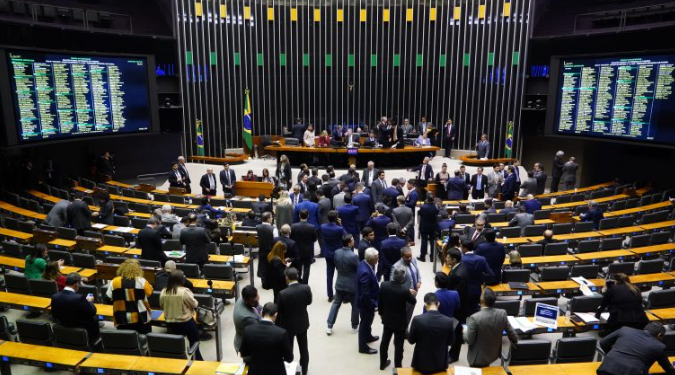 Câmara Federal aprova texto base do arcabouço fiscal
