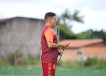 Técnico Evaristo Piza é demitido do Sampaio Corrêa
