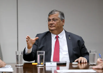 Máfia no Futebol: Flávio Dino determina abertura de inquérito na PF para investigar manipulações