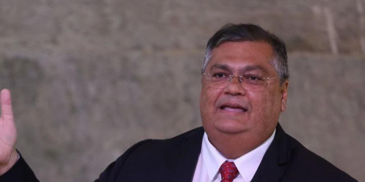 Flávio Dino diz que vai apurar “práticas abusivas” do Google