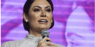 Michelle Bolsonaro defende fim de cota para mulheres na política