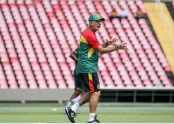 Sampaio Corrêa enfrenta Ponte Preta no estádio Castelão