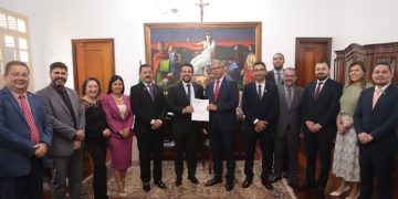 OAB/MA entrega lista sêxtupla do Quinto Constitucional ao presidente do Tribunal de Justiça do Maranhão