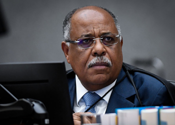 Relator vota a favor de tornar Bolsonaro inelegível por oito anos