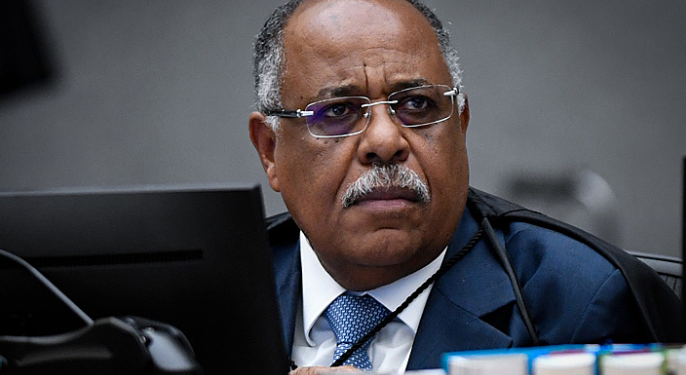 Relator vota a favor de tornar Bolsonaro inelegível por oito anos