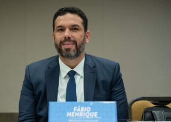 Fábio Macedo parabeniza aprovação da indicação de Cristiano Zanin para o STF