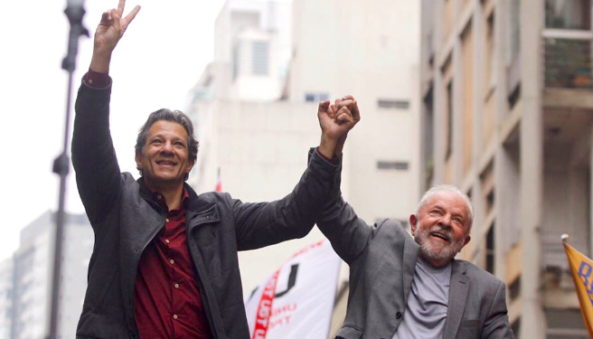 Avaliação positiva de lula sobe de 51% para 56% em apenas um mês