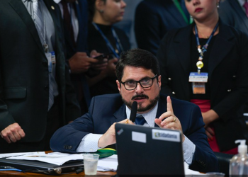 Marcos do Val se afasta do Senado, segundo sua assessoria por orientação médica