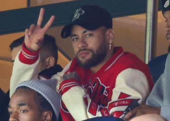 Neymar ganha medalha Tirandentes de autoria de deputado bolsonarista