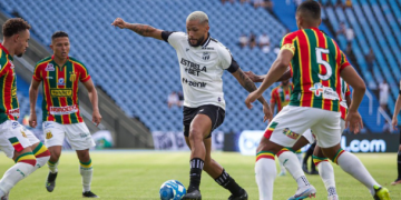 Sampaio Corrêa empata em 1 a 1 com o Ceará em jogo no estádio Castelão, em São Luís (MA)