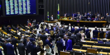 Câmara Federal aprova Reforma Tributária em dois turnos