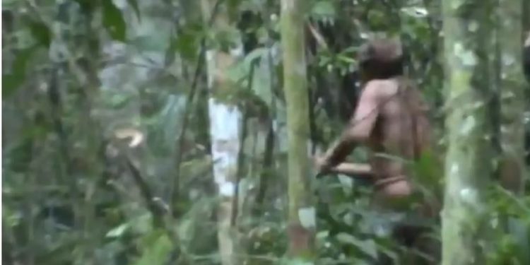 Morte do ‘Índio buraco’ repercute na imprensa internacional