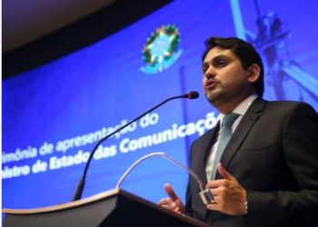 Juscelino Filho é penúltimo, Flávio Dino é 12º e Sônia Guajajara é 29ª na avaliação dos 37 ministros de Lula