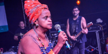 Lúcia Gato resgata Beatriz Nascimento em ‘Eu sou Atlântica’ no Teatro da Cidade