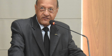 Pavão Filho quer ‘prefeito de praça’ buscando parcerias para conservar equipamento