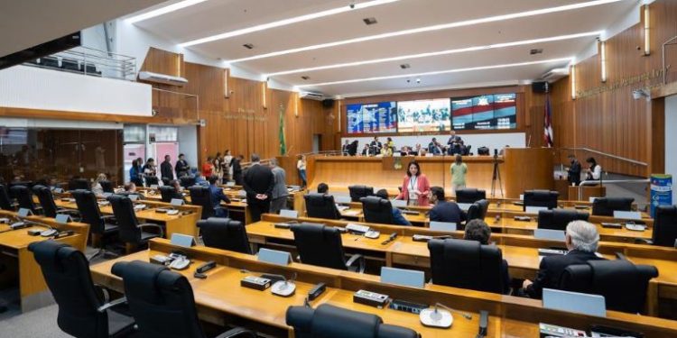 Assembleia retoma trabalhos legislativos nesta terça-feira (1º), após recesso parlamentar
