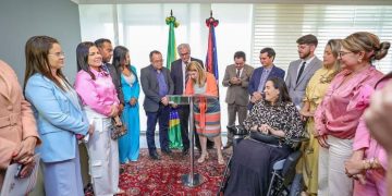 Assembleia e UFMA firmam parceria para combate à pobreza