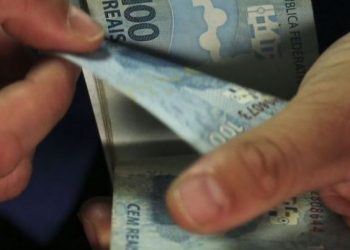 Valor do Salário Mínimo no país em 2024 pode chegar a R$ 1. 417,41