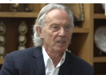 Tony Blair participa de conferência sobre economia na Amazônia