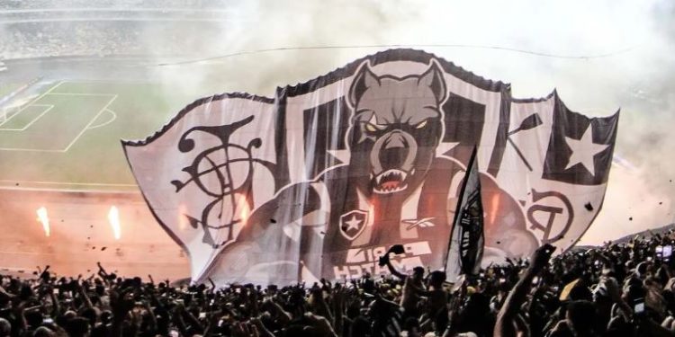 STJD arquiva denúncia contra manifestação “nazista” da torcida do Botafogo